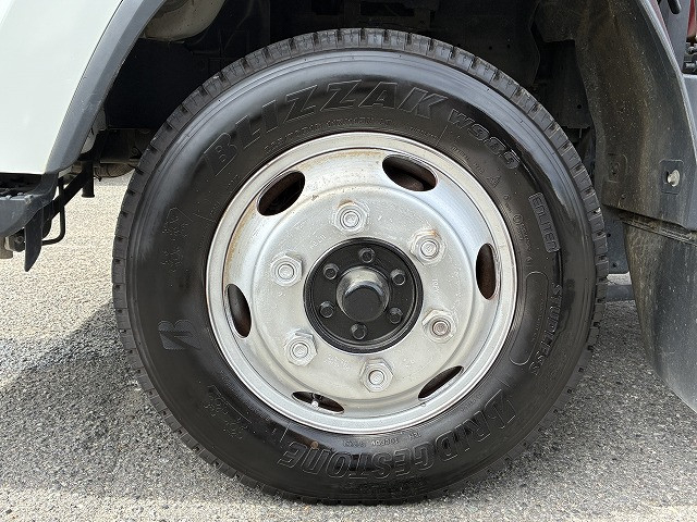 いすゞ エルフ 小型 平ボディ（クレーン付） BDG-NPS85AR(110978) 25枚目