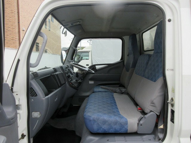 三菱ふそう キャンター 小型 バン PA-FE70BB(10154) 42枚目