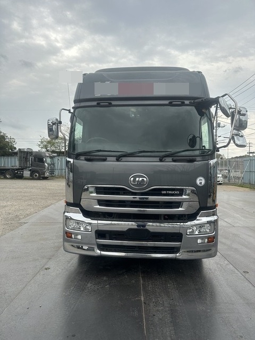 Nissan UD quon Large Wing body QPG-CG5ZA(45316) 4枚目