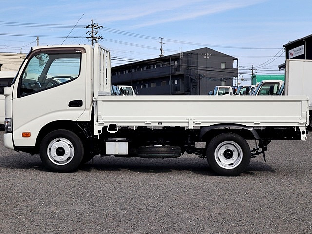 日野 デュトロ 小型 平ボディ 2RG-XZC605M(105324) 9枚目