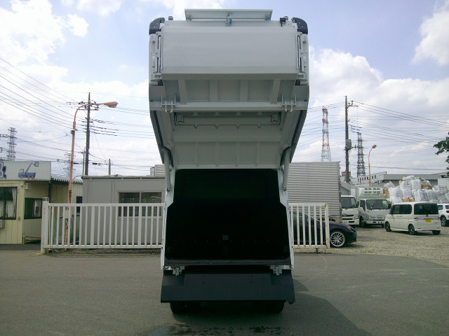 三菱ふそう キャンター 小型 塵芥車（プレス式） 2RG-FEAVO(107111) 9枚目