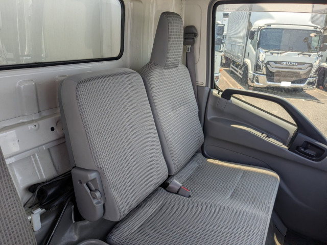 Hino dutro Small Freezer box_body TKG-XZU720M(110822) 30枚目