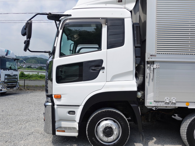 UDトラックス（日産） クオン 大型 ウィング QPG-CG5ZA(109448) 9枚目