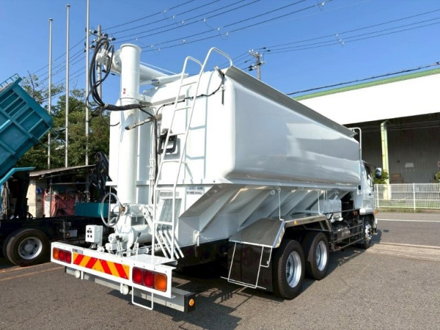 三菱ふそう ファイター 増トン 粉粒体運搬車 2DG-FQ62F(110391) 3枚目