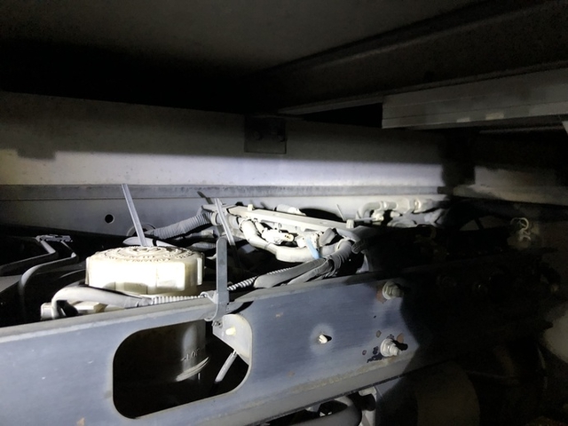UDトラックス（日産） コンドル 中型 冷蔵冷凍バン TKG-MK38C(2553) 4枚目