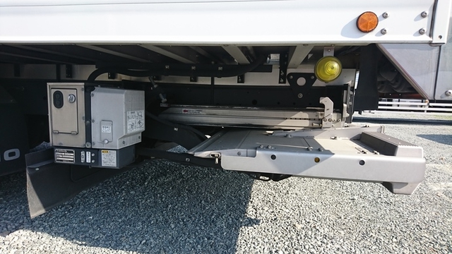 日野 レンジャー 中型 冷蔵冷凍バン TKG-FD7JLAG(2295) 13枚目