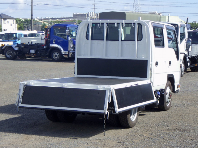 いすゞ エルフ 小型 Wキャブ 2RG-NHS88A(109188) 29枚目
