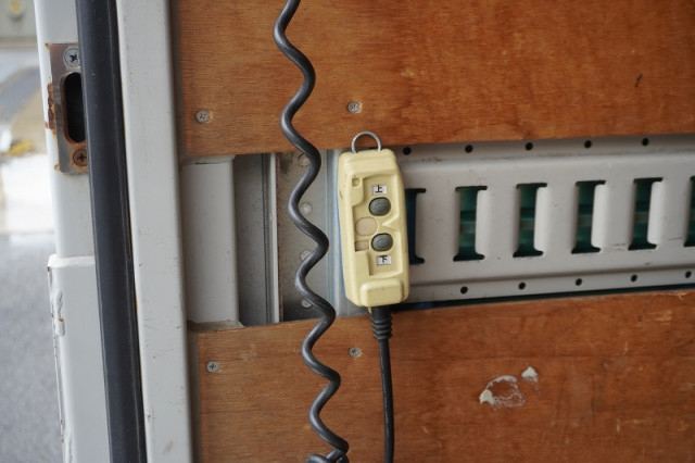 いすゞ エルフ 小型 バン 2PG-NPR88AN(112611) 24枚目