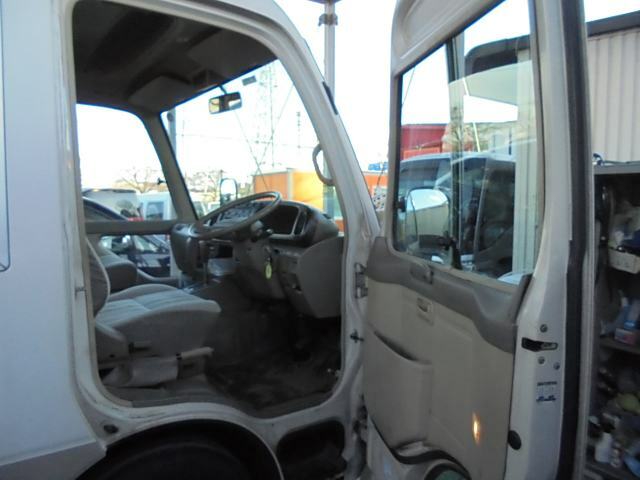 トヨタ コースター 中型 バス KC-HZB50(9706) 27枚目