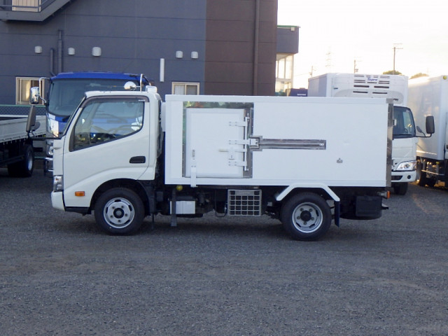 日野 デュトロ 小型 冷蔵冷凍バン 2RG-XZC605M(112291) 4枚目