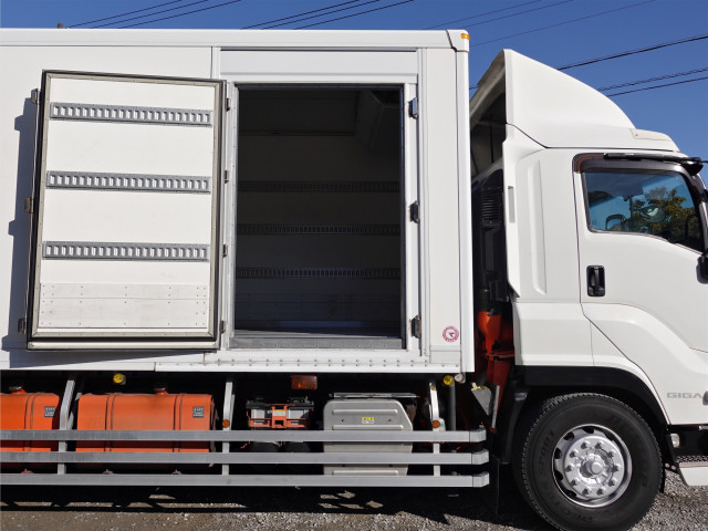 Isuzu giga Large Freezer box_body QPG-CYL77B(100851) 16枚目