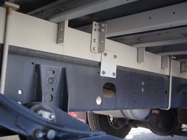 Isuzu forward Middle Wing body 2RG-FRR90T4(103381) 8枚目