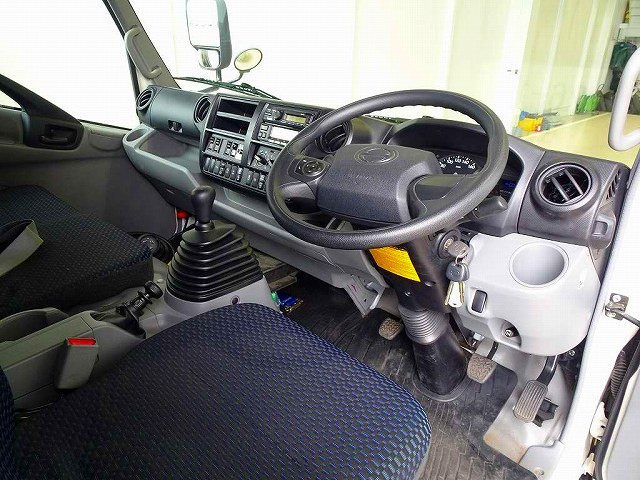 Hino dutro Small Freezer box_body 2KG-XZU775M(105440) 5枚目