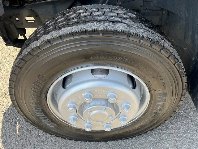 三菱ふそう ファイター 増トン 平ボディ（クレーン付） QKG-FK65FZ(113670) 46枚目