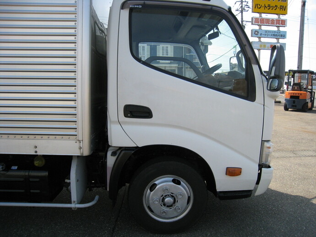日野 デュトロ 小型 バン TKG-XZU605M(23709) 4枚目