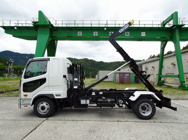 三菱ふそう ファイター 中型 コンテナ専用車 2KG-FK62F(107181) 7枚目