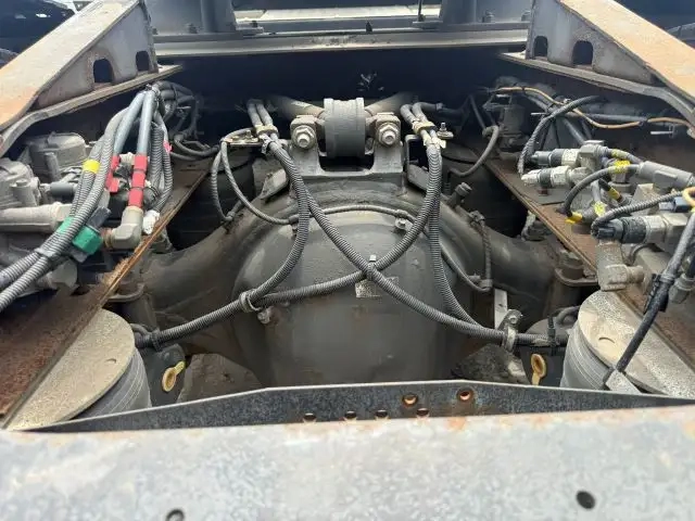 いすゞ ギガ 大型 トラクタ QKG-EXD52BD(108639) 28枚目