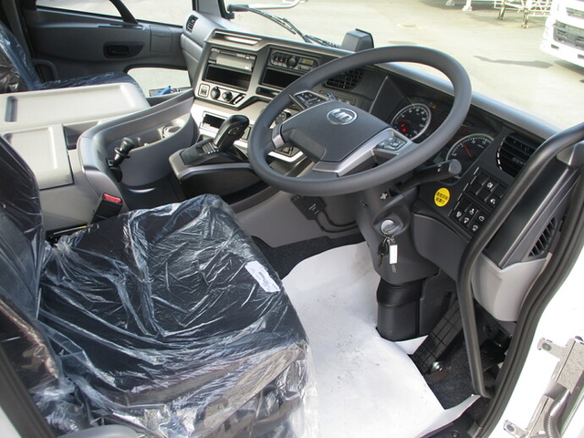 UDトラックス（日産） クオン 大型 トラクタ 2PG-GK5AAB(39259) 8枚目