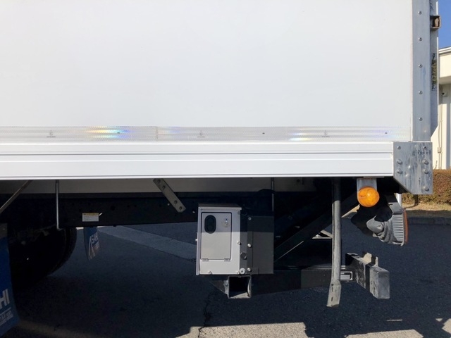 日野 レンジャー 中型 冷蔵冷凍バン TKG-FC9JJAA(60832) 33枚目