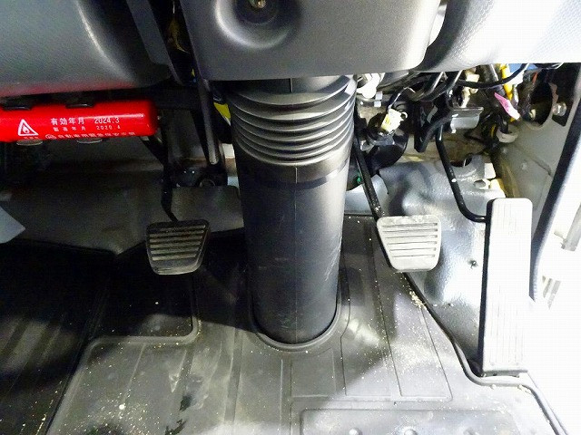 いすゞ エルフ 小型 平ボディ 2PG-NPS88AR(83143) 17枚目