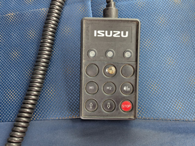 いすゞ ギガ 大型 ウィング QKG-CYJ77A(109825) 41枚目