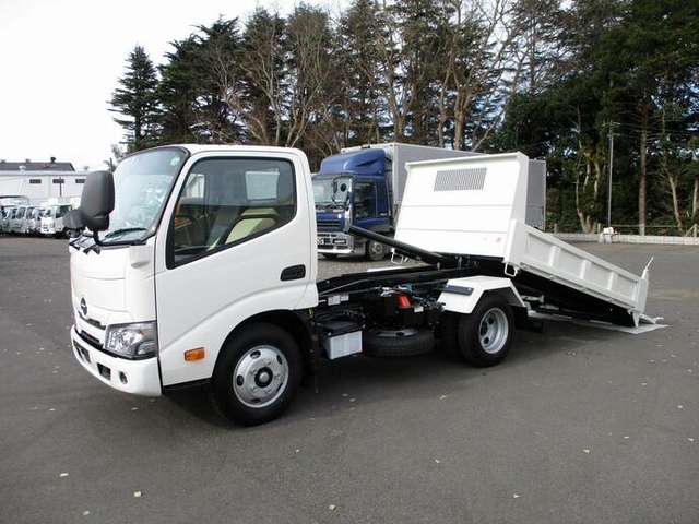 日野 デュトロ 小型 ローダーダンプ 2RG-XZU600T(10405) 1枚目