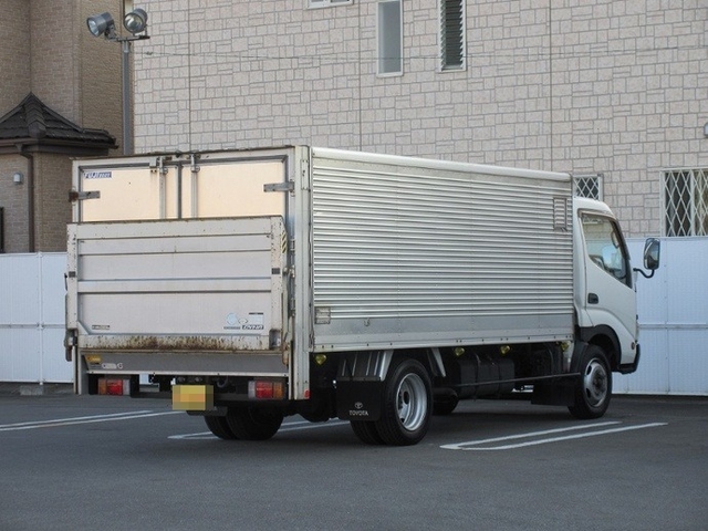 トヨタ ダイナ 小型 バン PB-XZU414(6608) 2枚目