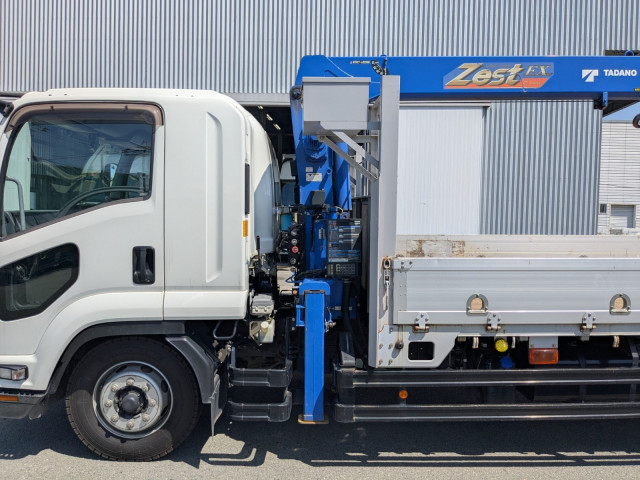 UDトラックス（日産） コンドル 中型 平ボディ（クレーン付） 2RG-BTR90U2(105351) 24枚目