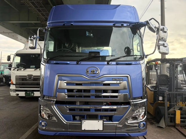 日産自動車 クオン 大型 トラクタ 2RG-GK5DAB(114004) 2枚目
