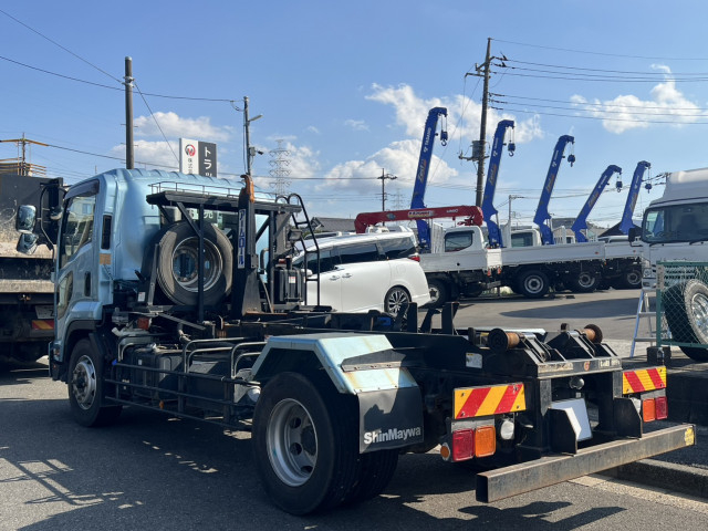 Isuzu forward 6studs large Arm roll trucks 2PG-FTR90U2(109577) 4枚目