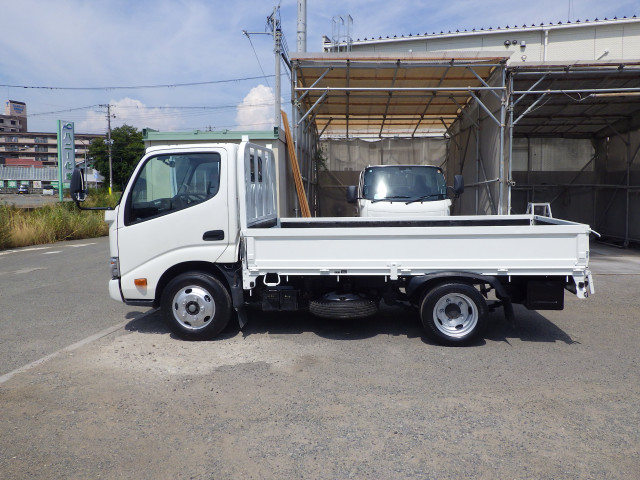 トヨタ トヨエース 小型 平ボディ 2RG-XZC605(110674) 3枚目
