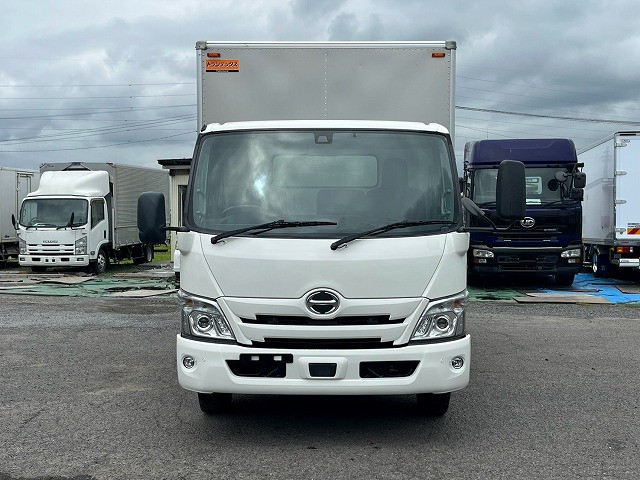 日野 デュトロ 小型 バン 2PG-XZU712M(111709) 2枚目