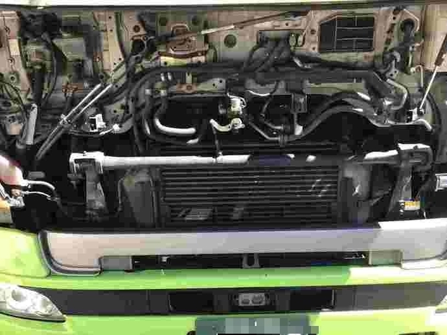 日野 プロフィア 大型 バン ADG-FW1EXYG(2400) 30枚目