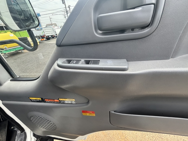 いすゞ エルフ 小型 平ボディ（クレーン付） TPG-NKR85R(108194) 54枚目