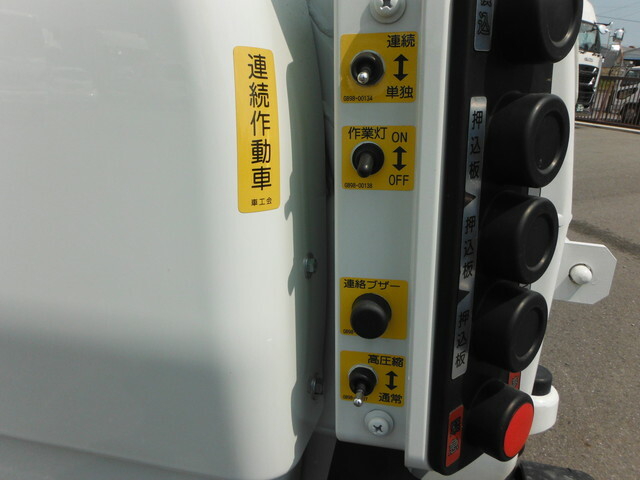 三菱ふそう キャンター 小型 塵芥車（プレス式） 2RG-FEAV0(34796) 18枚目