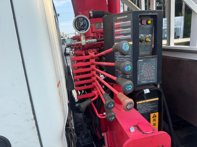 いすゞ エルフ 小型 平ボディ（クレーン付） PB-NKR81AR(109515) 21枚目