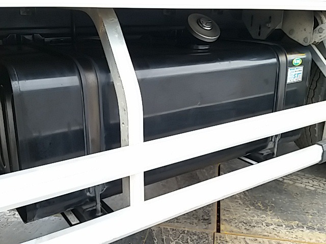 UDトラックス（日産） コンドル 中型 ウィング BDG-MK36C(8203) 18枚目