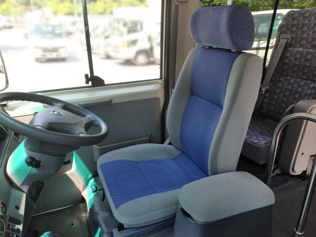 日産自動車 シビリアン 小型 バス ABG-DVW41(109631) 24枚目