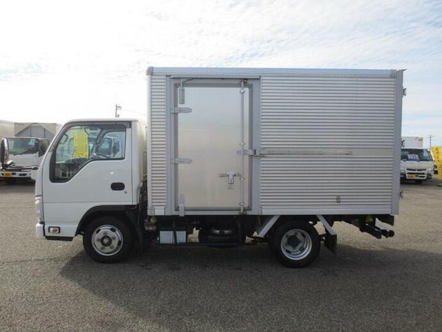 Isuzu elf Small Box body TPG-NJR85AN(8584) 8枚目