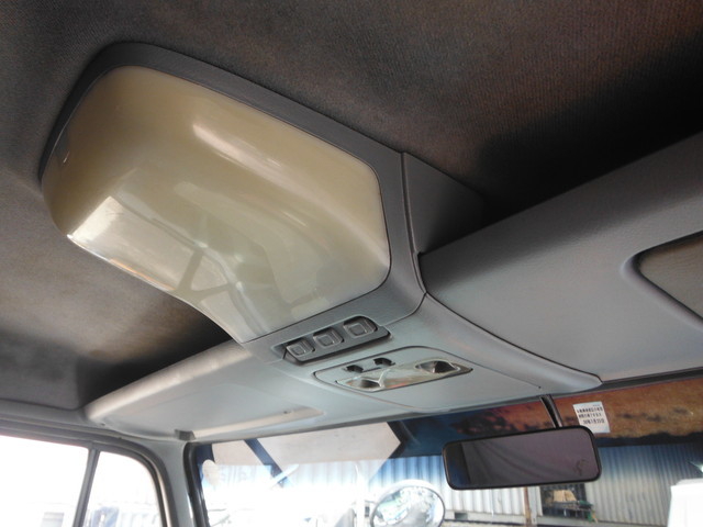 UDトラックス（日産） ビッグサム 大型 ウィング KL-CD48ZWA(1544) 29枚目