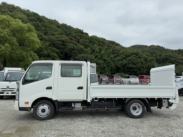 日野 デュトロ 小型 Wキャブ 2RG-XZU710M(109358) 4枚目