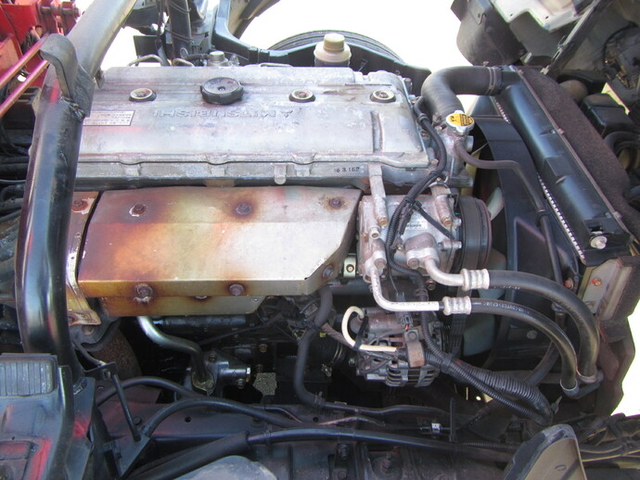 三菱ふそう キャンター 小型 平ボディ（クレーン付） KK-FE82EG(8018) 7枚目