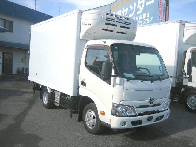 日野 デュトロ 小型 冷蔵冷凍バン 2RG-XZC605M(99896) 2枚目