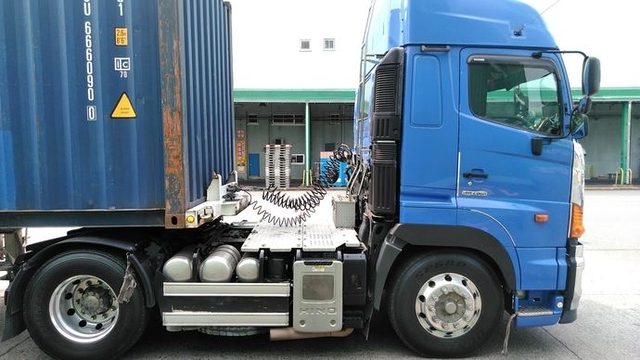 日野 プロフィア 大型 トラクタ QKG-SH1EDAG(3123) 6枚目