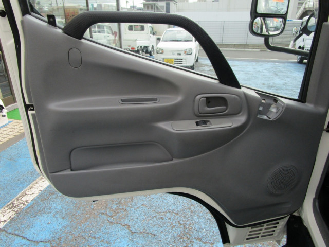 日野 デュトロ 小型 バン TKG-XZC645M(94480) 30枚目