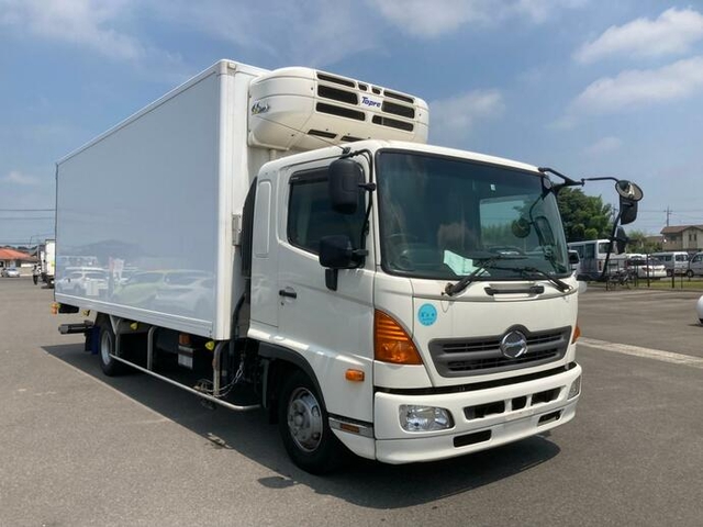 日野 レンジャー 中型 冷蔵冷凍バン TKG-FD9JLAG(12076) 2枚目