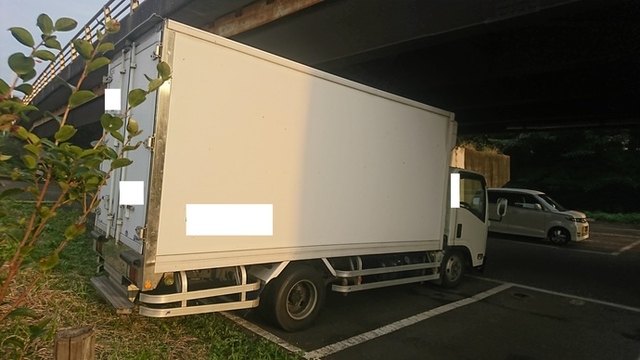 いすゞ エルフ 中型 冷蔵冷凍バン BDG-NMR85AN(2189) 4枚目