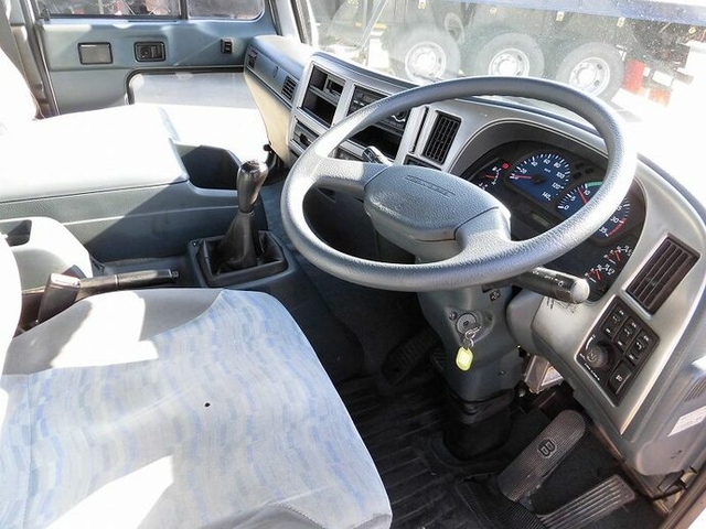UDトラックス（日産） コンドル 中型 Translation missing: ja.item.body_keijou_enum.body_keijou_almi_block BDG-MK36C(6467) 8枚目