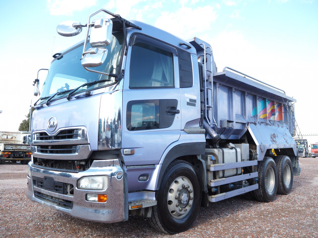 UDトラックス（日産） クオン 大型 土砂ダンプ QKG-CW5XL(100335) 1枚目