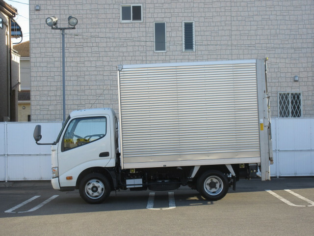 トヨタ ダイナ 小型 バン TKG-XZU605(10176) 6枚目